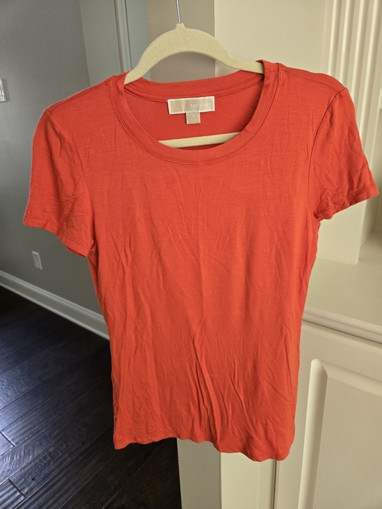 Michael Kors Tops - Michael Kors Women's Coral Crew Neck Short Sleeve Tee